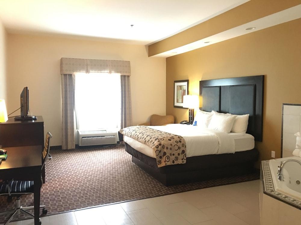 Red Roof Inn & Suites لونغفيو المظهر الخارجي الصورة