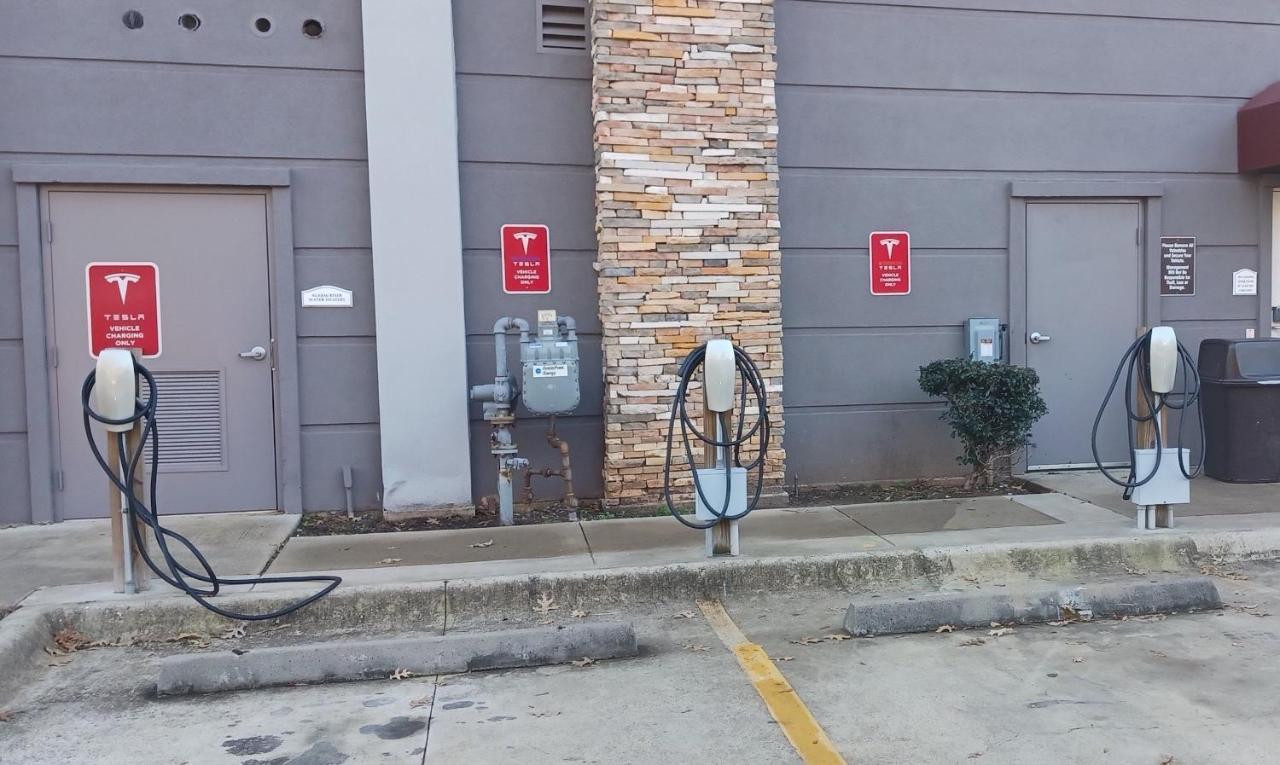 Red Roof Inn & Suites لونغفيو المظهر الخارجي الصورة