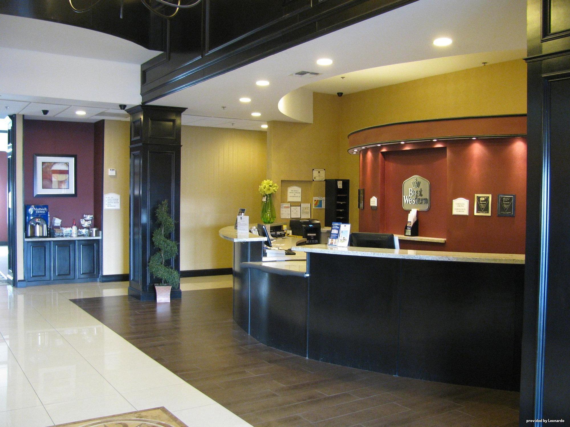 Red Roof Inn & Suites لونغفيو المظهر الخارجي الصورة