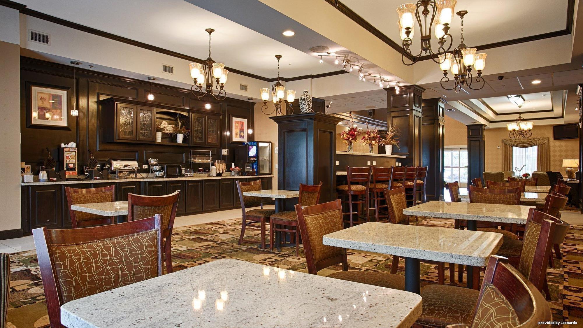 Red Roof Inn & Suites لونغفيو المظهر الخارجي الصورة