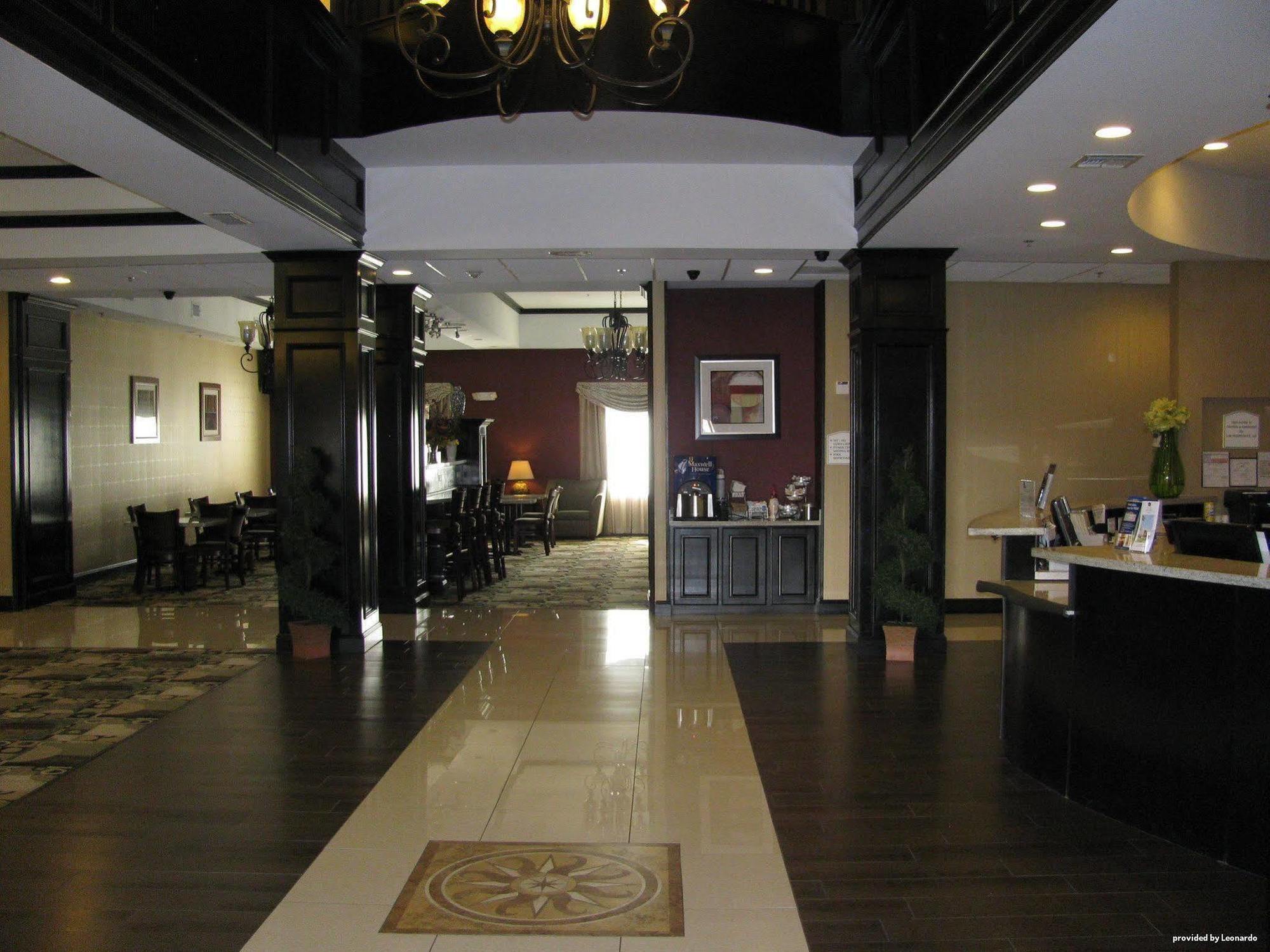 Red Roof Inn & Suites لونغفيو المظهر الخارجي الصورة